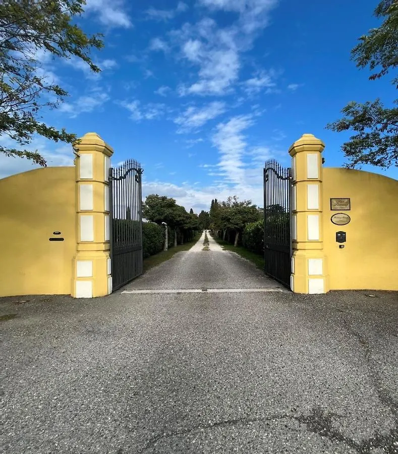 Corte San Lorenzo Bed and Breakfast Desenzano del Garda Bed & Breakfast