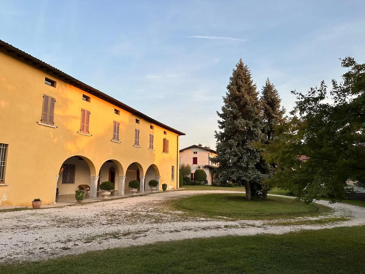 Bed & Breakfast Corte San Lorenzo Bed and Breakfast Desenzano del Garda