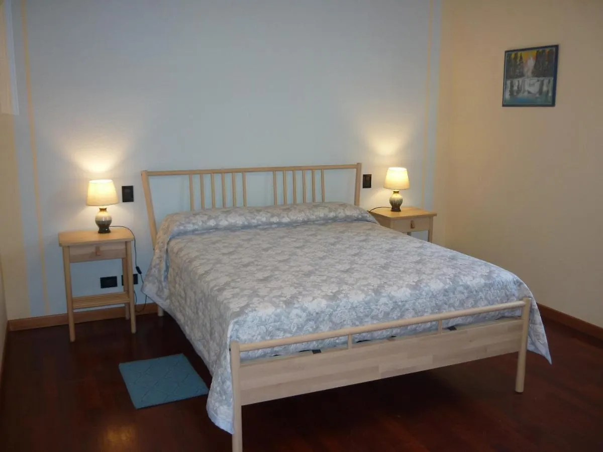 Bed & Breakfast Corte San Lorenzo Bed and Breakfast Desenzano del Garda
