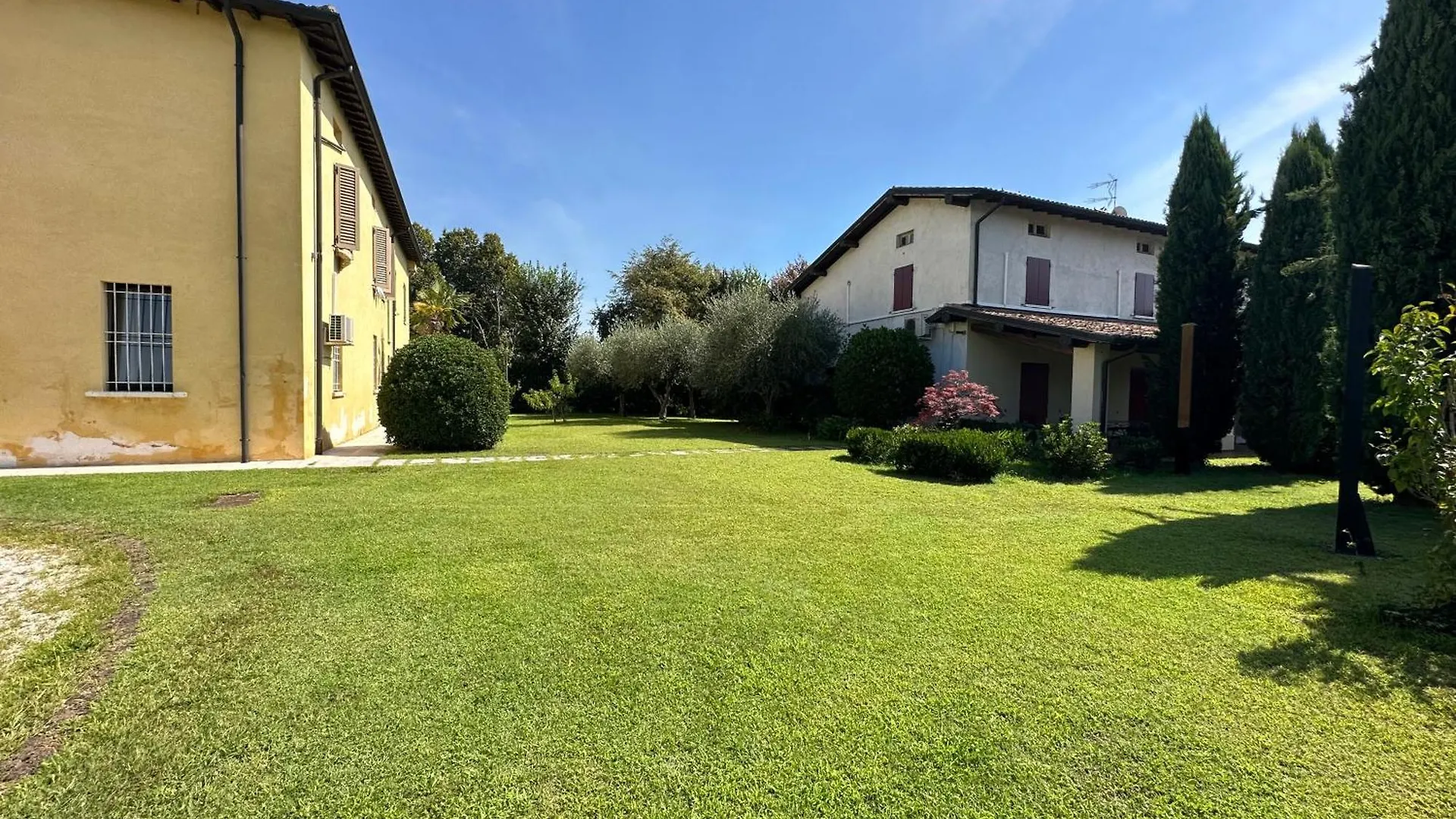 Bed & Breakfast Corte San Lorenzo Bed and Breakfast Desenzano del Garda